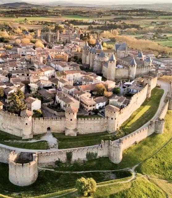 La Maison De Camille Climatisation Parking Prive Wifi Carcassonne Luaran gambar